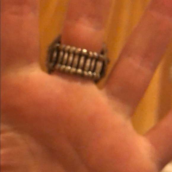 Stretchy crystal ring - Picture 6 of 8